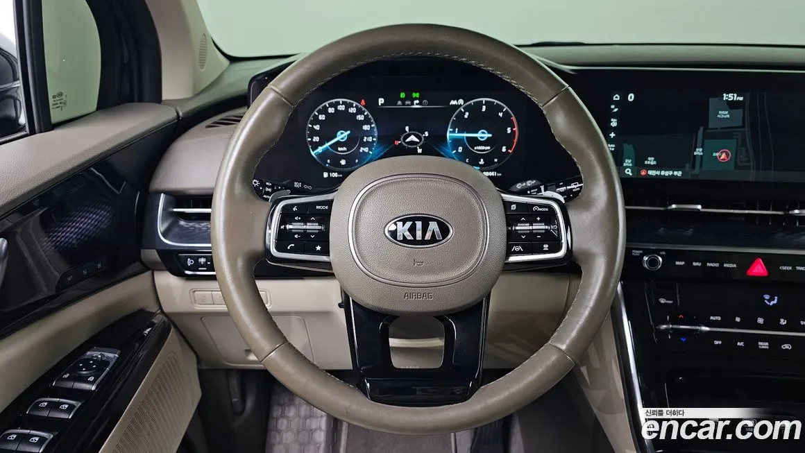 Kia Carnival — фото 9