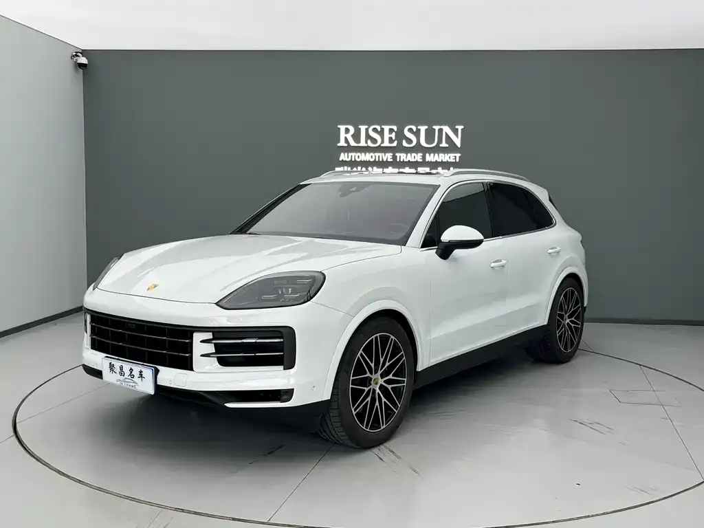 Porsche Cayenne — фото 1