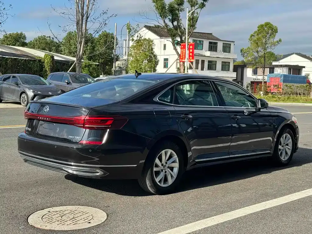 Volkswagen Passat — фото 8