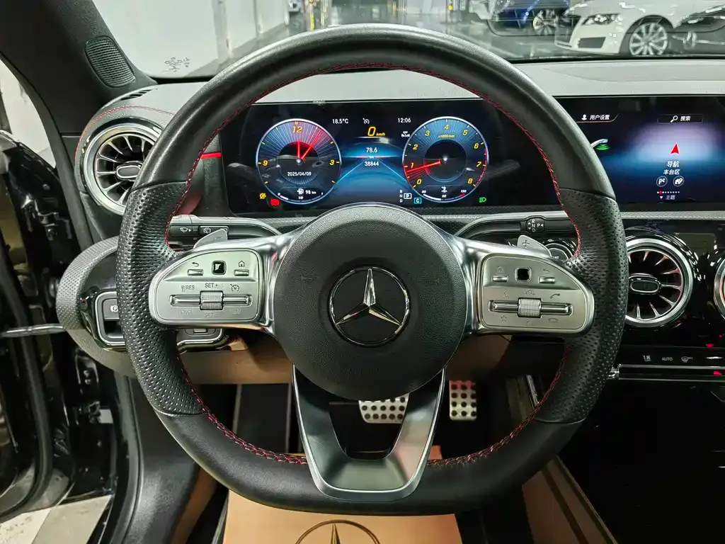 Mercedes-Benz CLA (Import) — фото 4