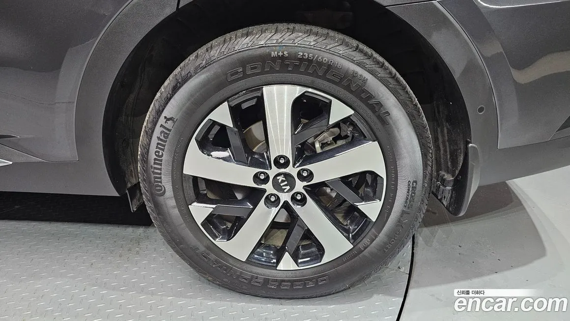 Kia Sorento — фото 5