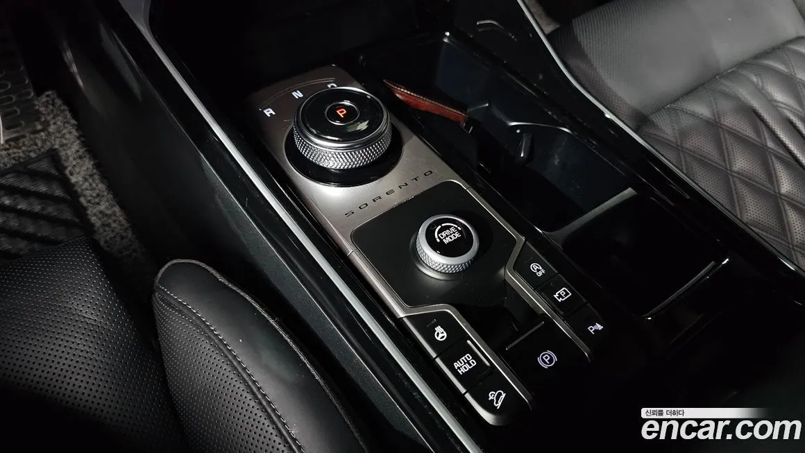 Kia Sorento — фото 9