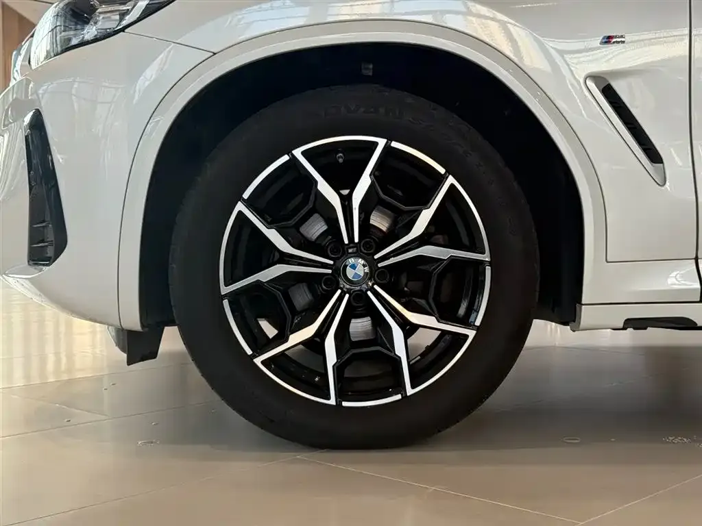 BMW X3 — фото 7