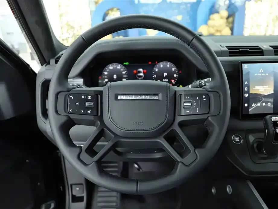 Land Rover Defender — фото 10