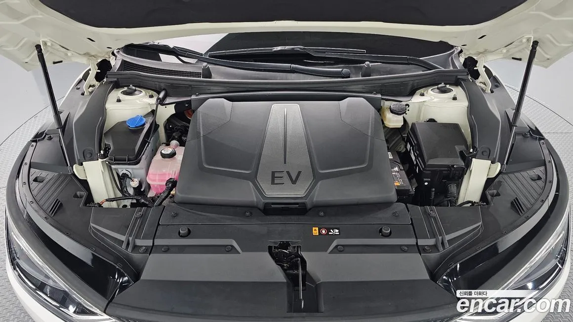 Kia EV6 — фото 6
