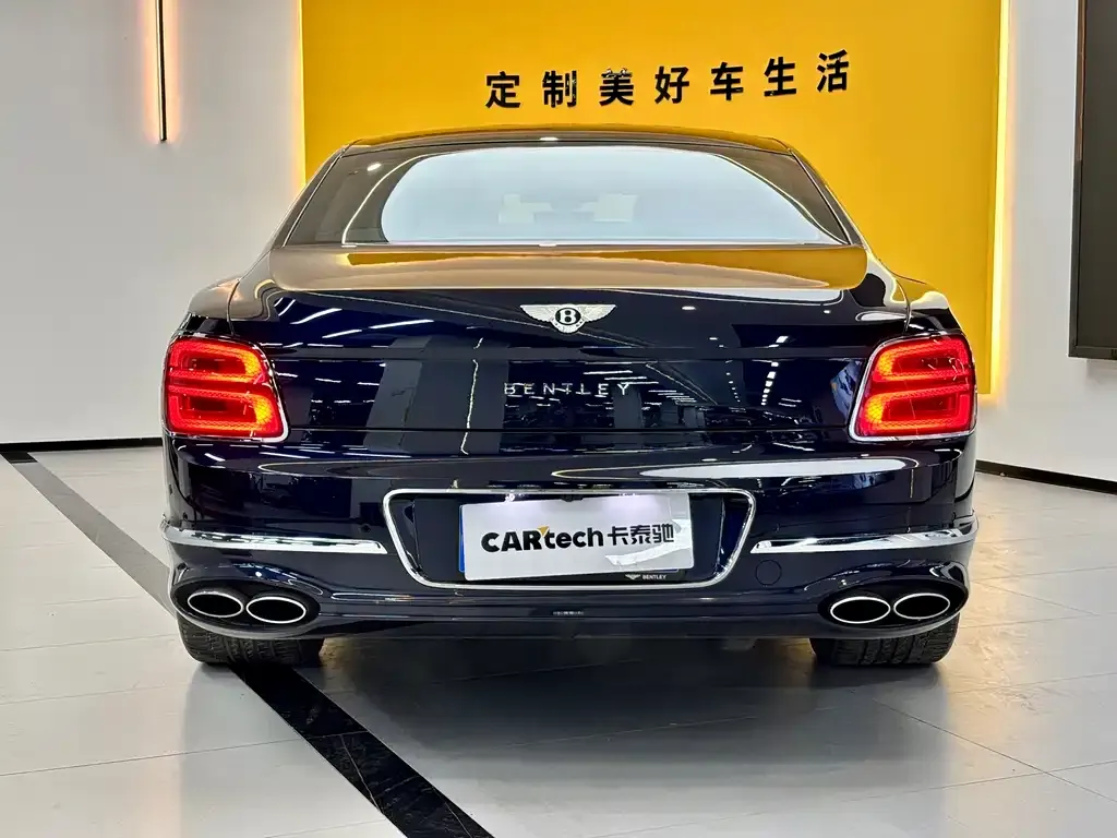 Bentley Flying Spur — фото 5