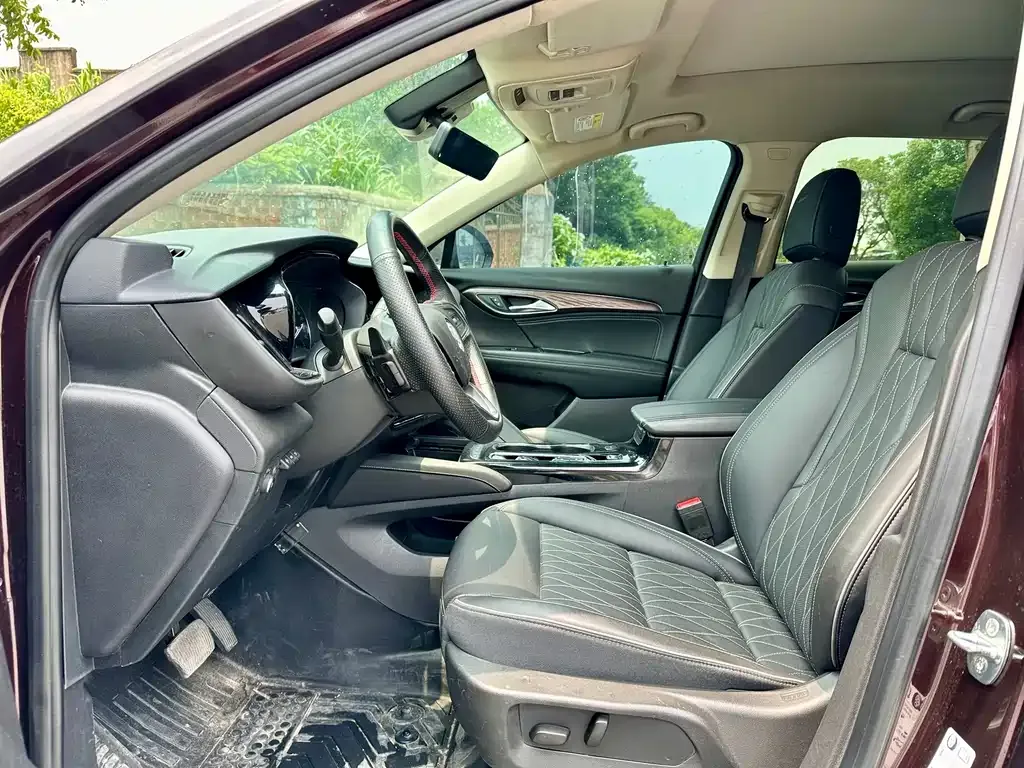 Buick Envision Plus — фото 4