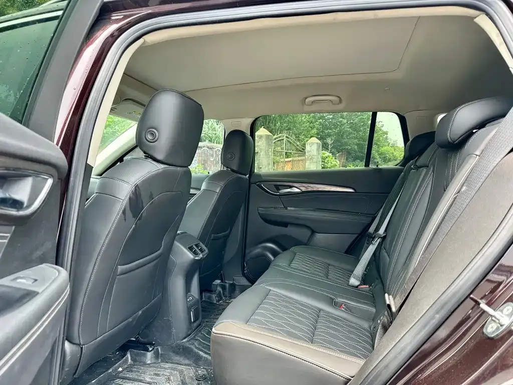 Buick Envision Plus — фото 5