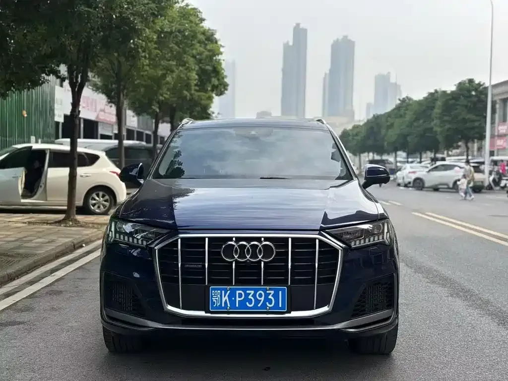 Audi Q7 — фото 2