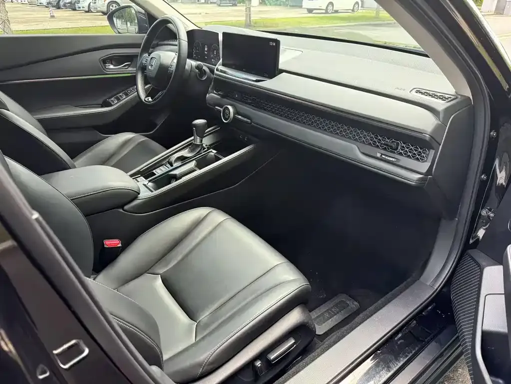 Honda Accord — фото 4