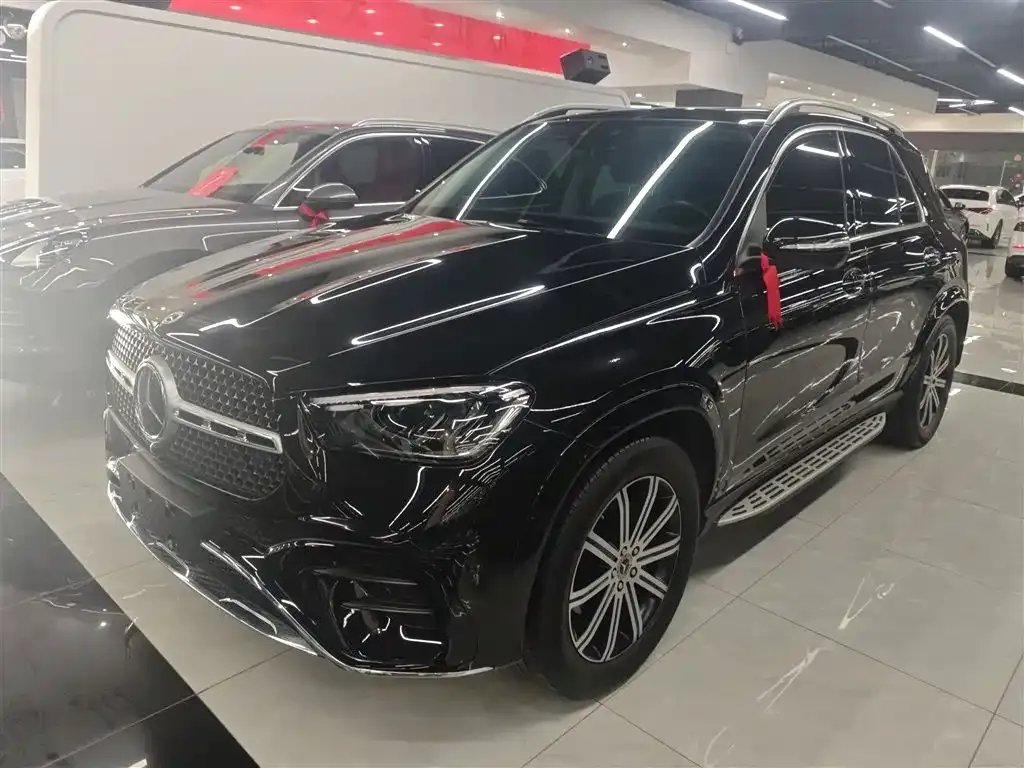 Mercedes-Benz GLE — фото 1