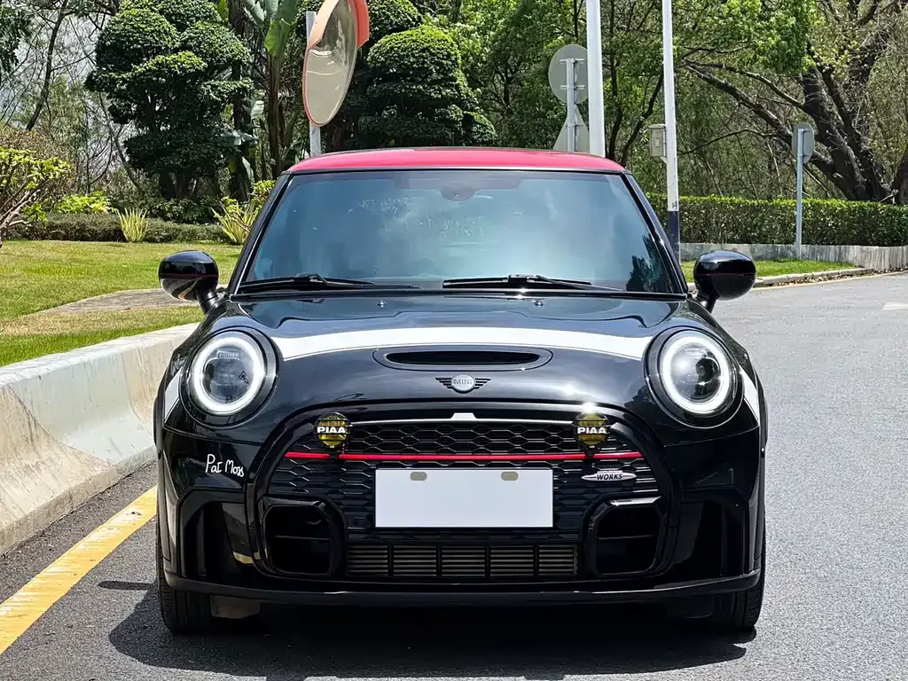 MINI JCW (John Cooper Works) — фото 2