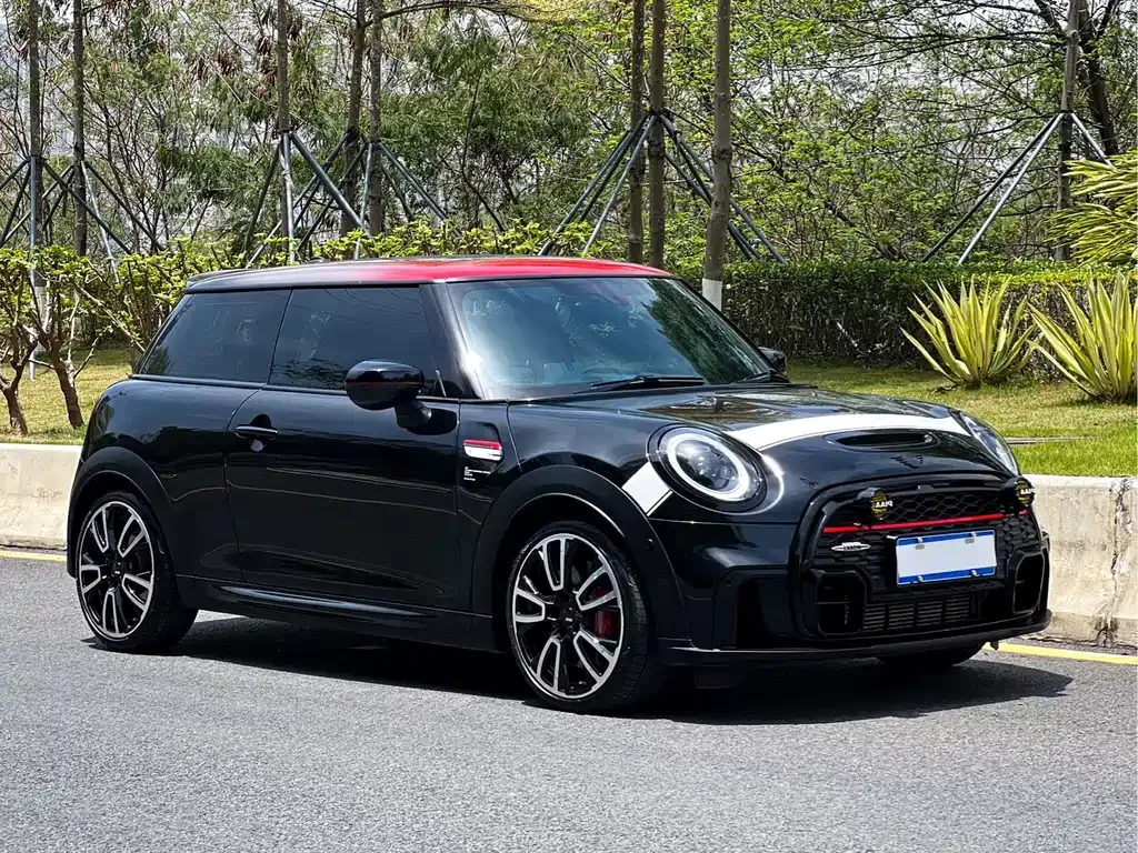 MINI JCW (John Cooper Works) — фото 3