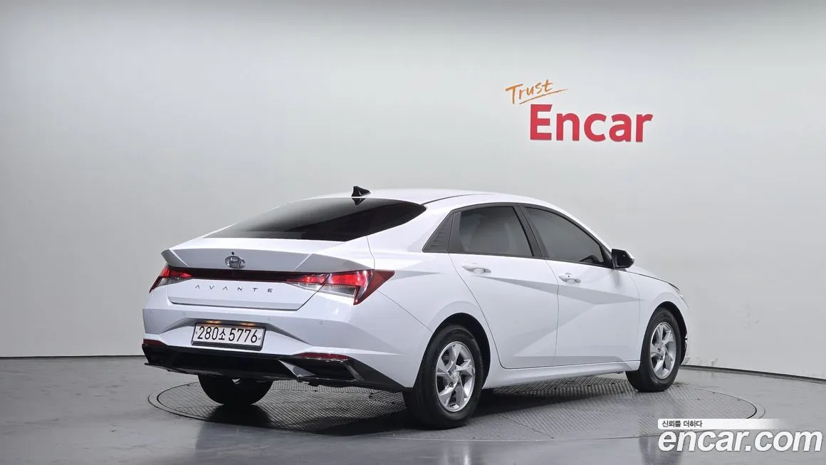Hyundai AVANTE — фото 2