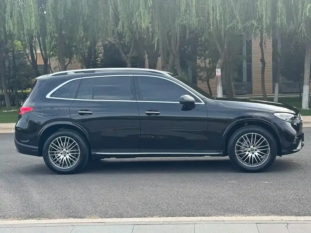Mercedes-Benz GLC — фото 6