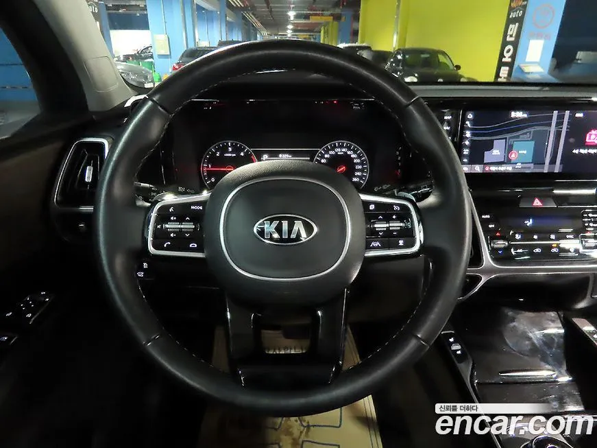 Kia Sorento — фото 10