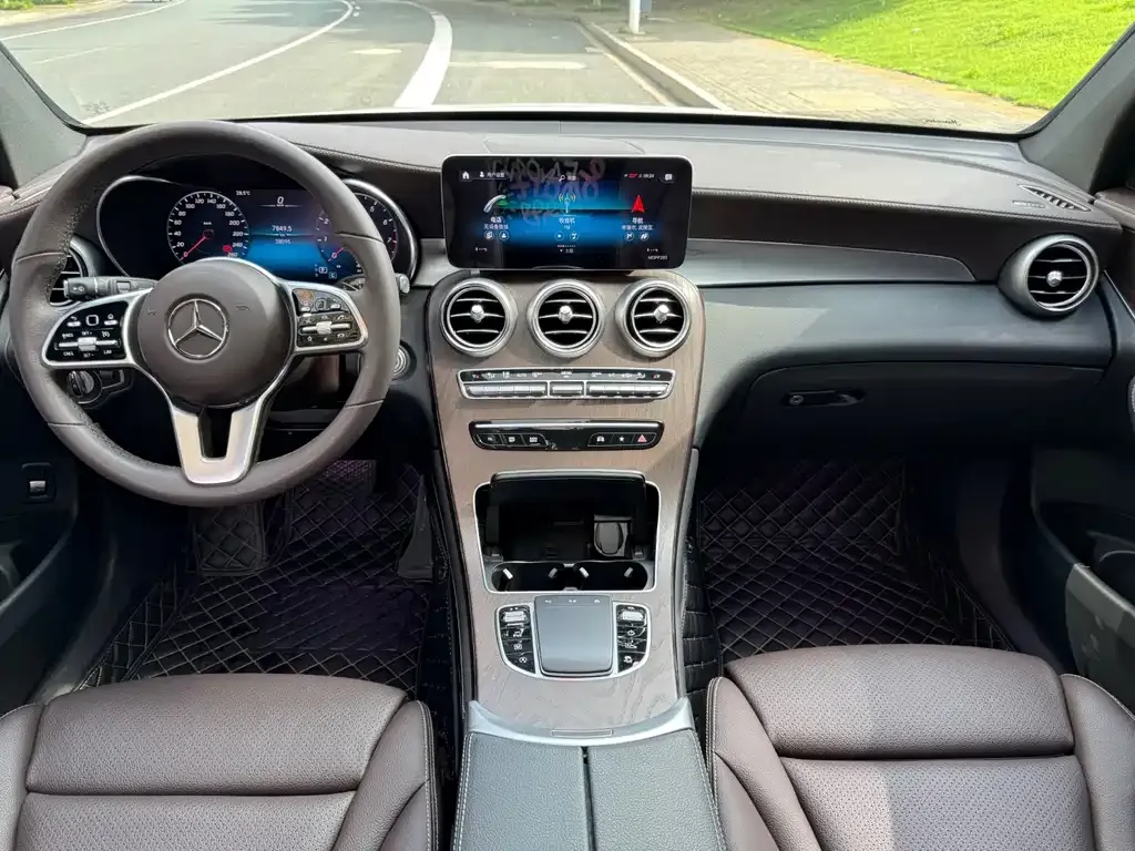 Mercedes-Benz GLC — фото 10