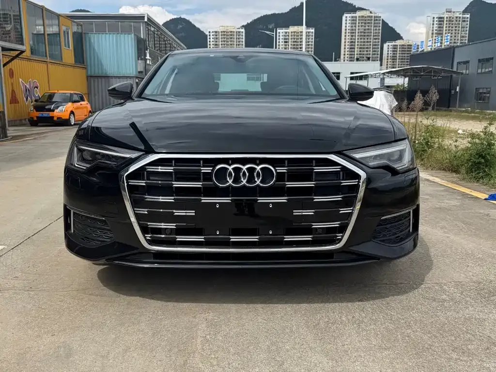 Audi A6L — фото 2
