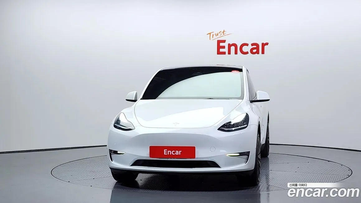 Tesla Model Y — фото 3
