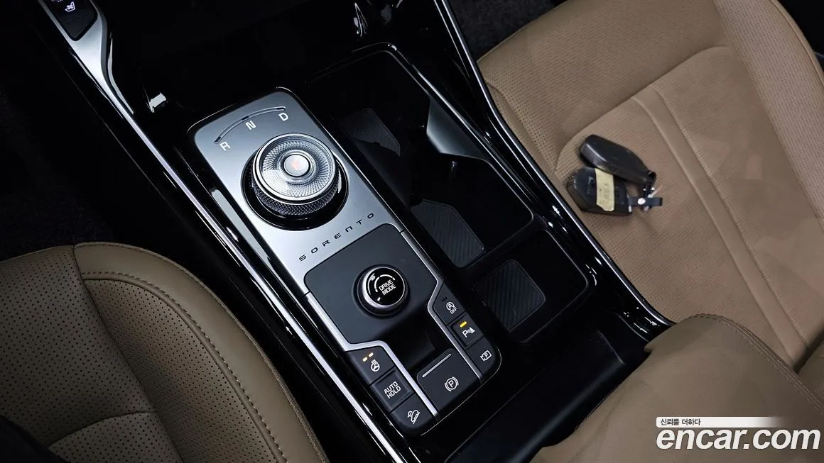 Kia Sorento — фото 9