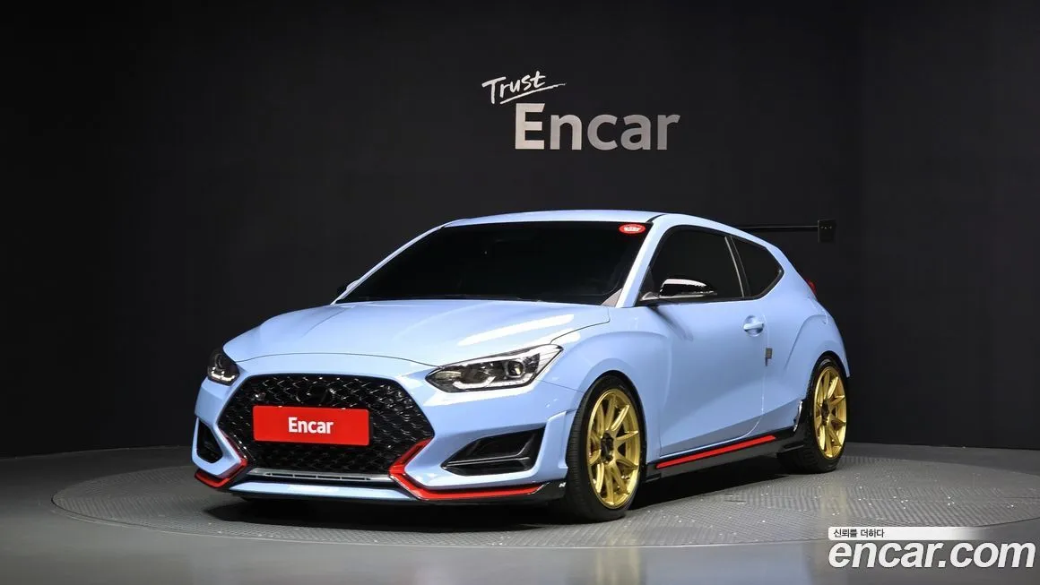 Hyundai Veloster — фото 1