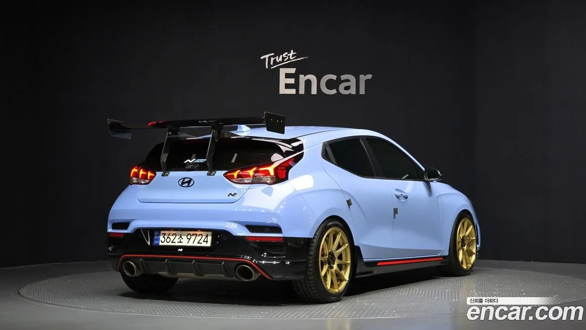 Hyundai Veloster — фото 2