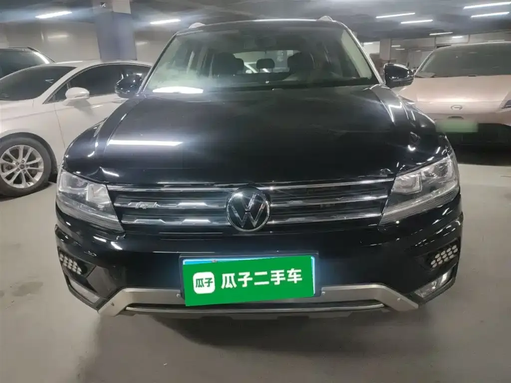 Volkswagen Tiguan L — фото 3