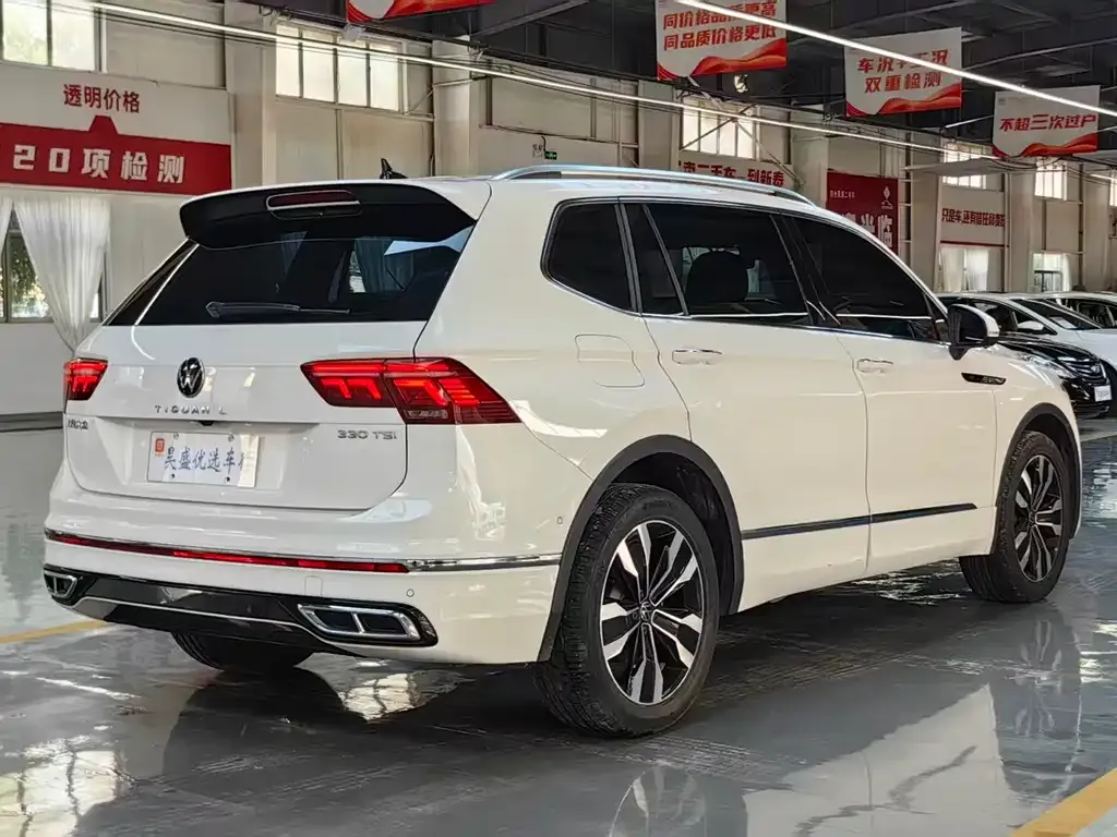 Volkswagen Tiguan L — фото 5