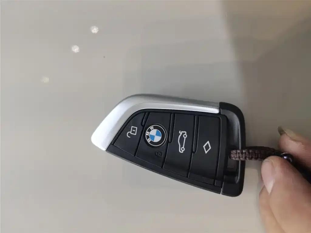 BMW X3 — фото 9