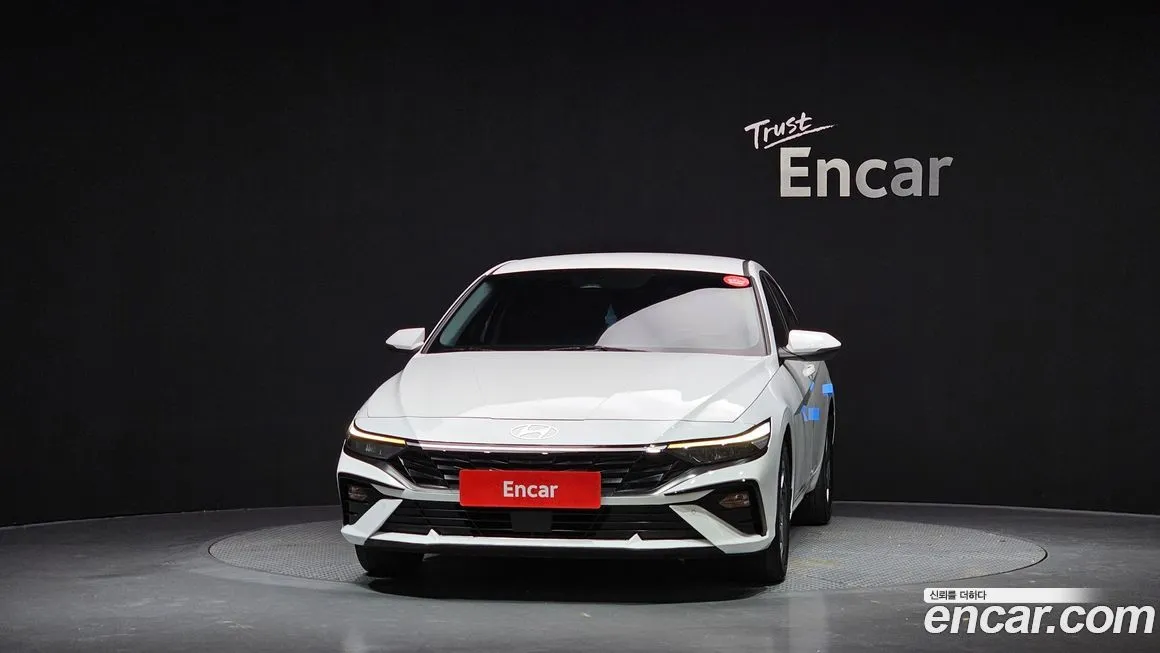 Hyundai AVANTE — фото 3