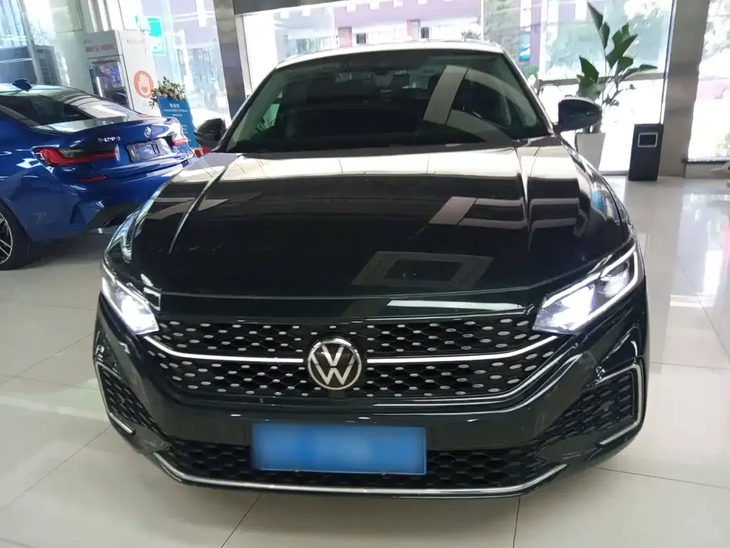 Volkswagen Passat — фото 2