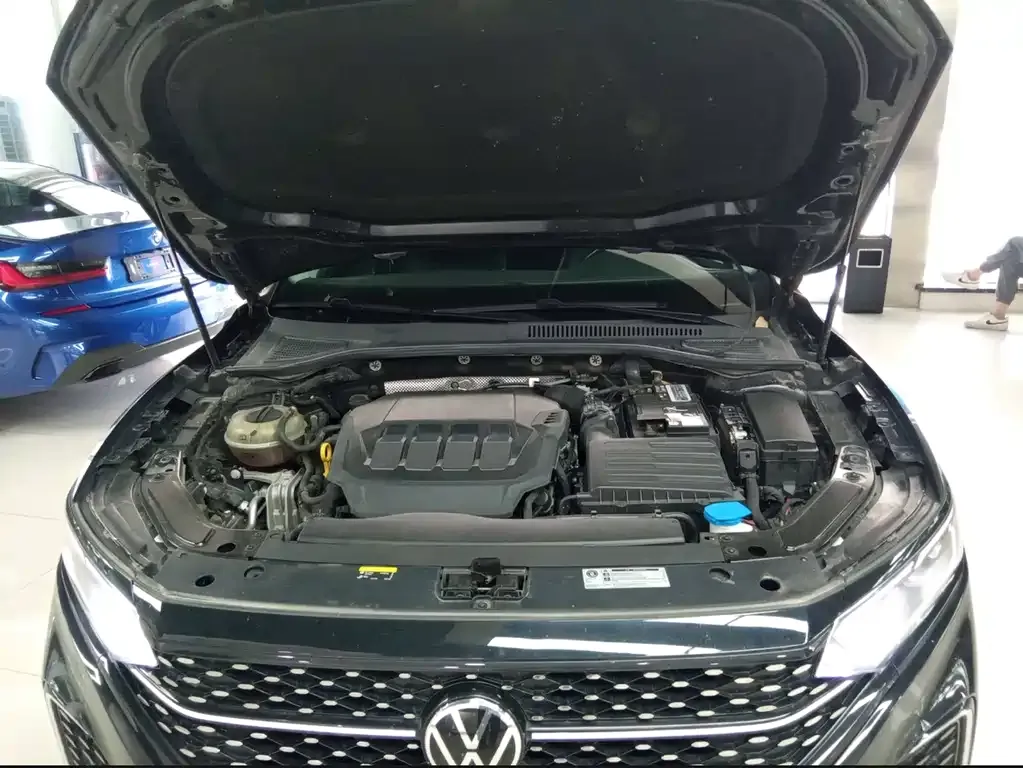 Volkswagen Passat — фото 8