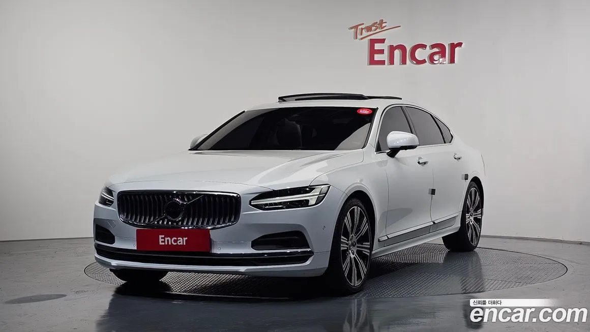 Volvo S90 — фото 1
