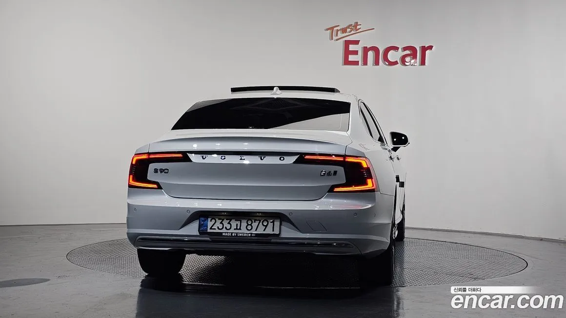 Volvo S90 — фото 4