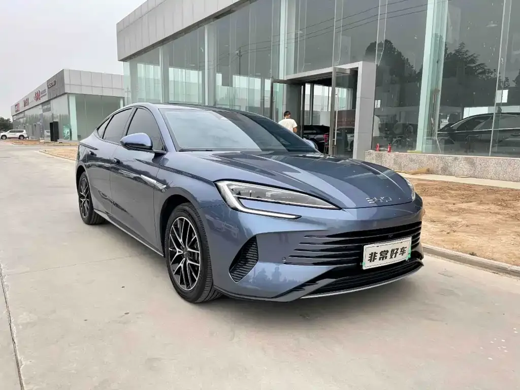 BYD Seal — фото 1