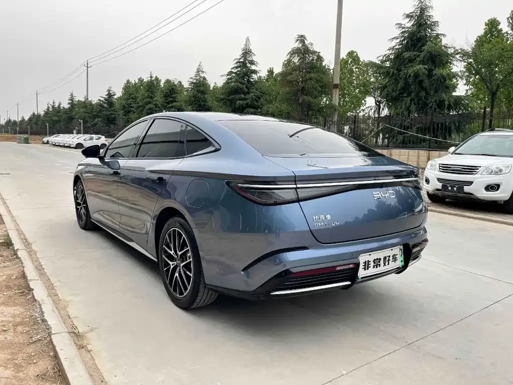 BYD Seal — фото 4