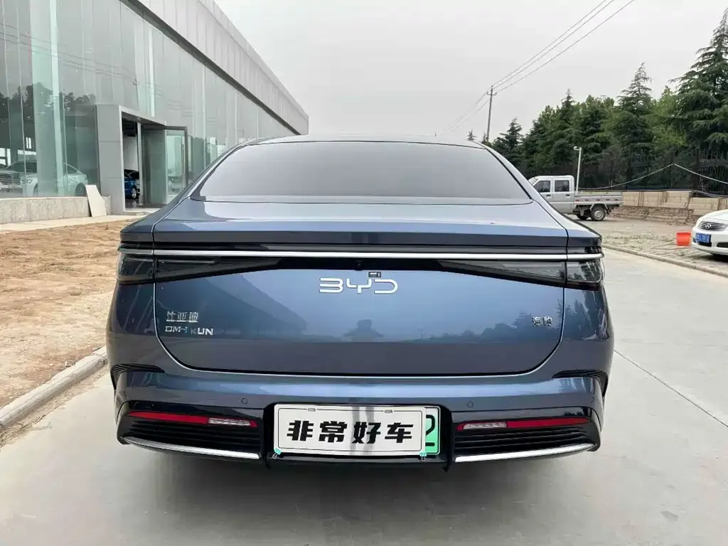 BYD Seal — фото 5