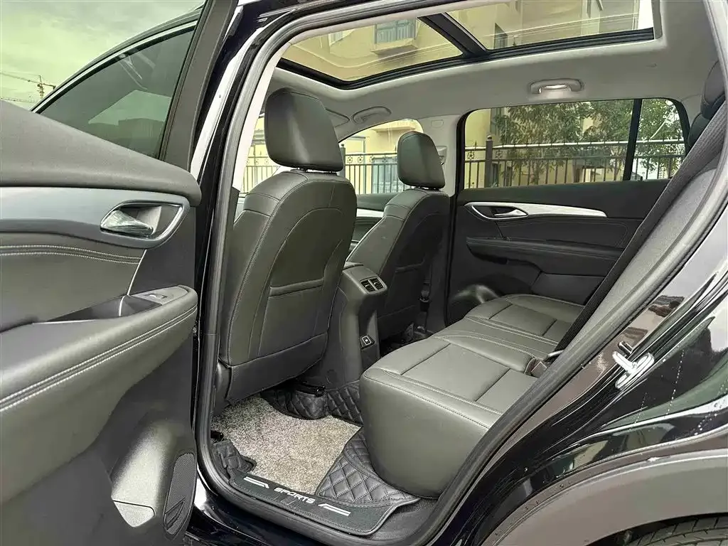Buick Envision Plus — фото 9