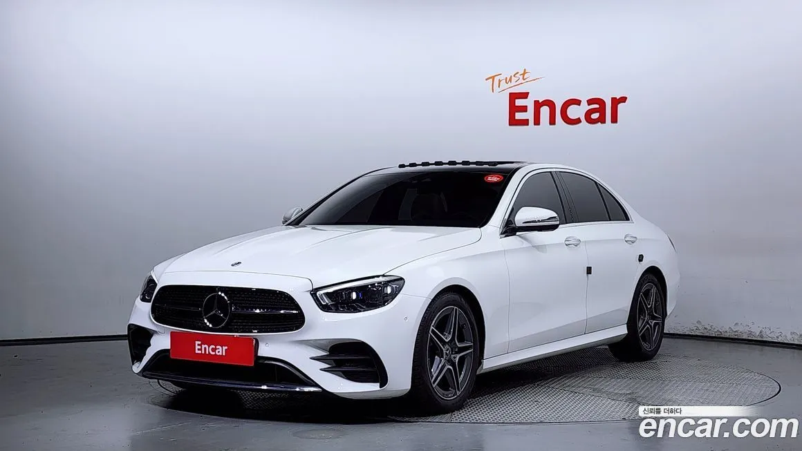 Mercedes-Benz E-Class — фото 1