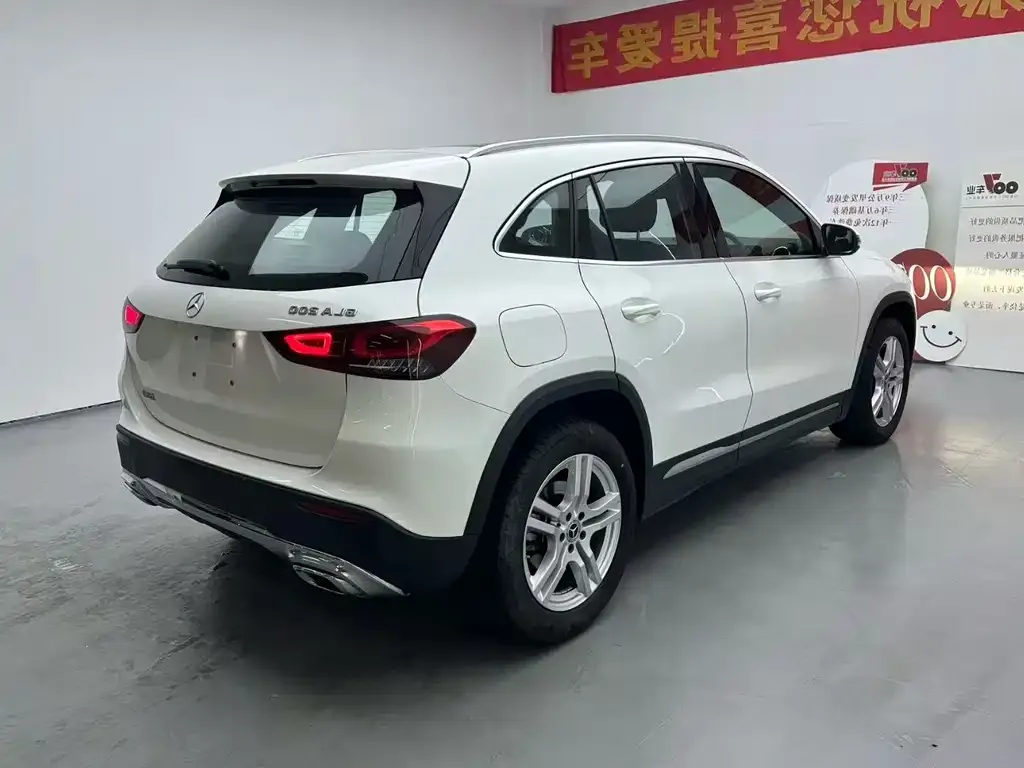 Mercedes-Benz GLA — фото 7