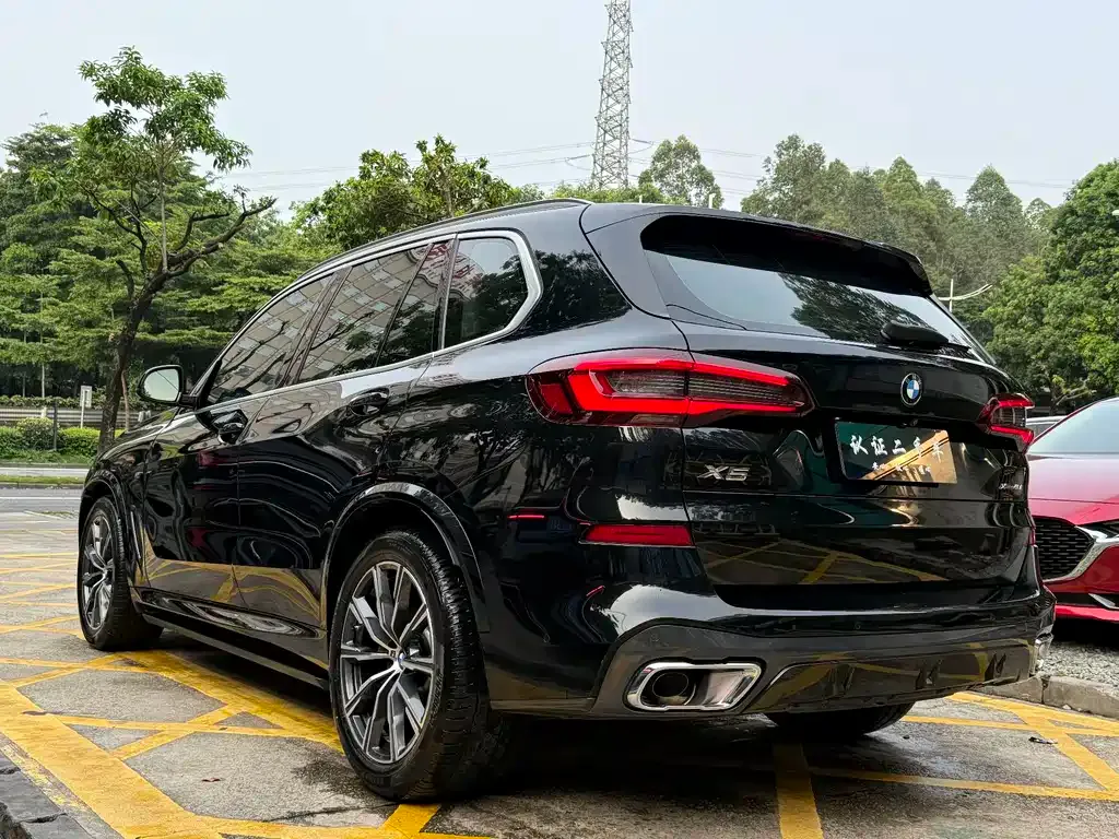 BMW X5 (Import) — фото 4