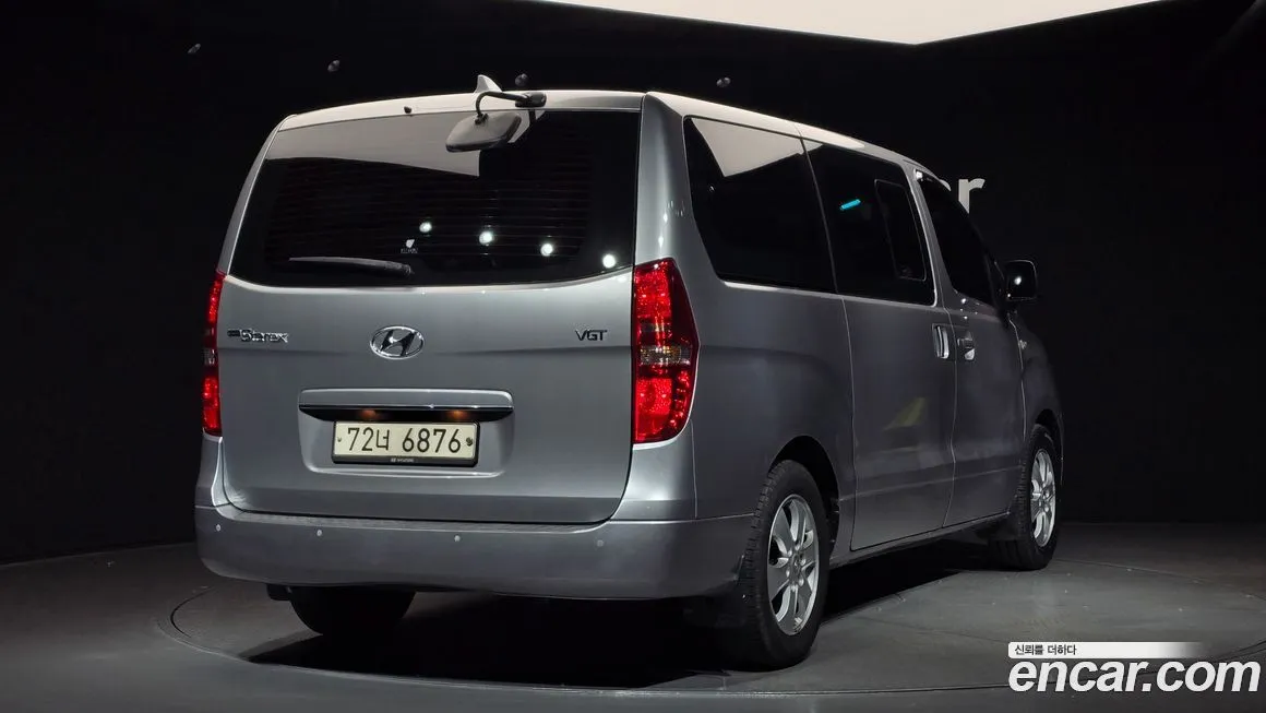 Hyundai Starex — фото 2