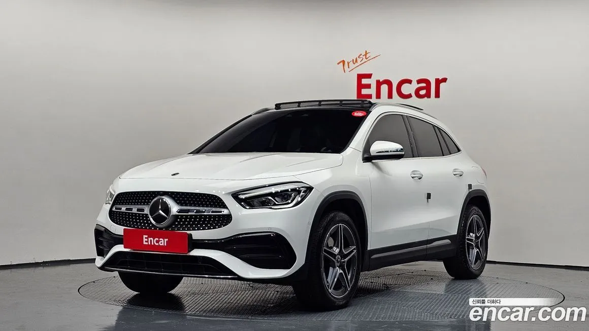 Mercedes-Benz GLA-Class — фото 1