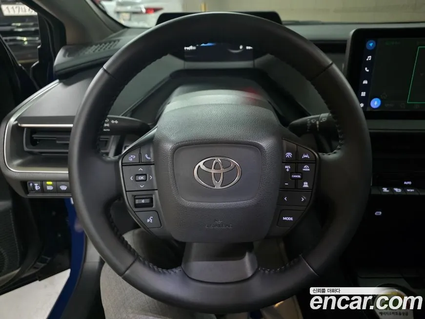Toyota Prius — фото 9