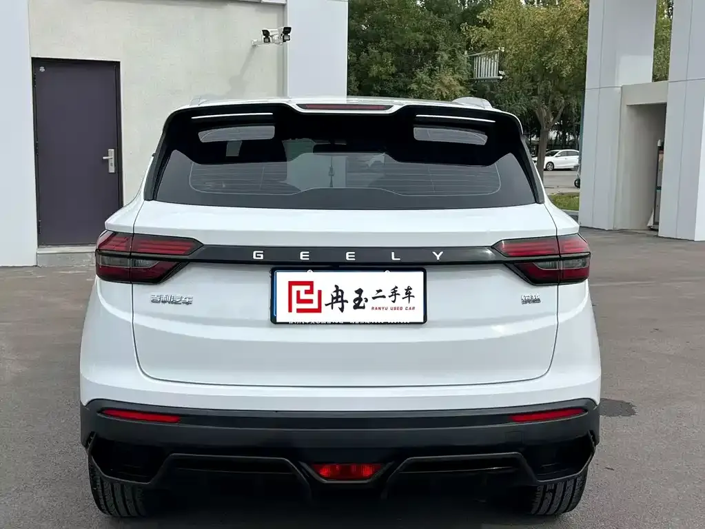 Geely Binyue — фото 10