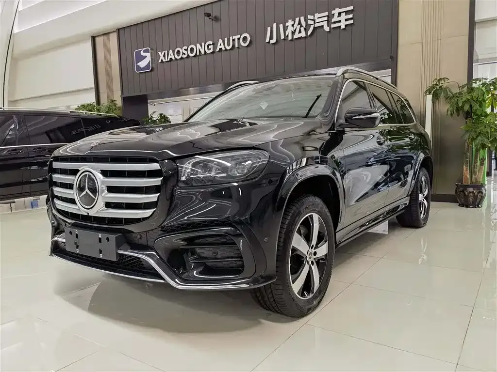 Mercedes-Benz GLS — фото 1