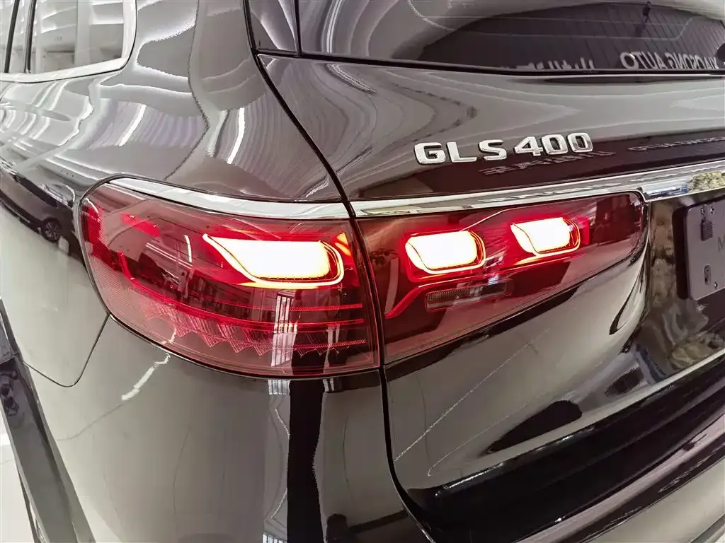 Mercedes-Benz GLS — фото 6