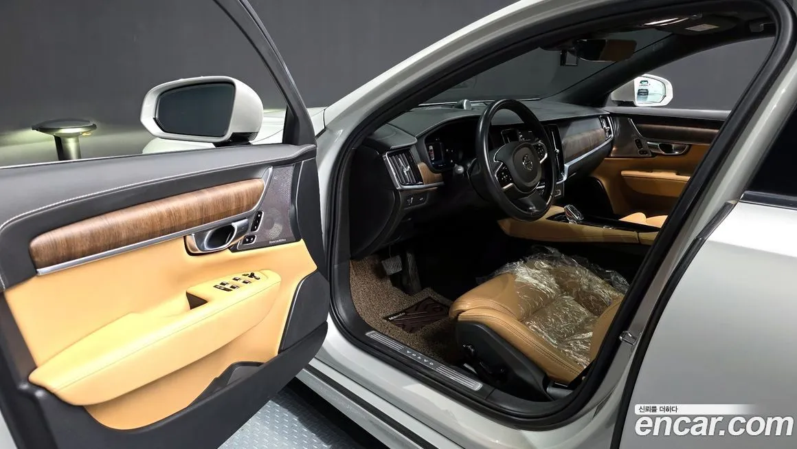 Volvo S90 — фото 10