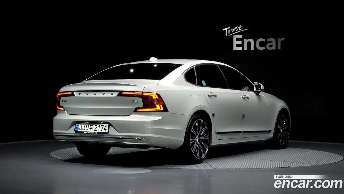 Volvo S90 — фото 2