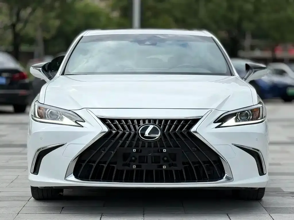 Lexus ES — фото 2